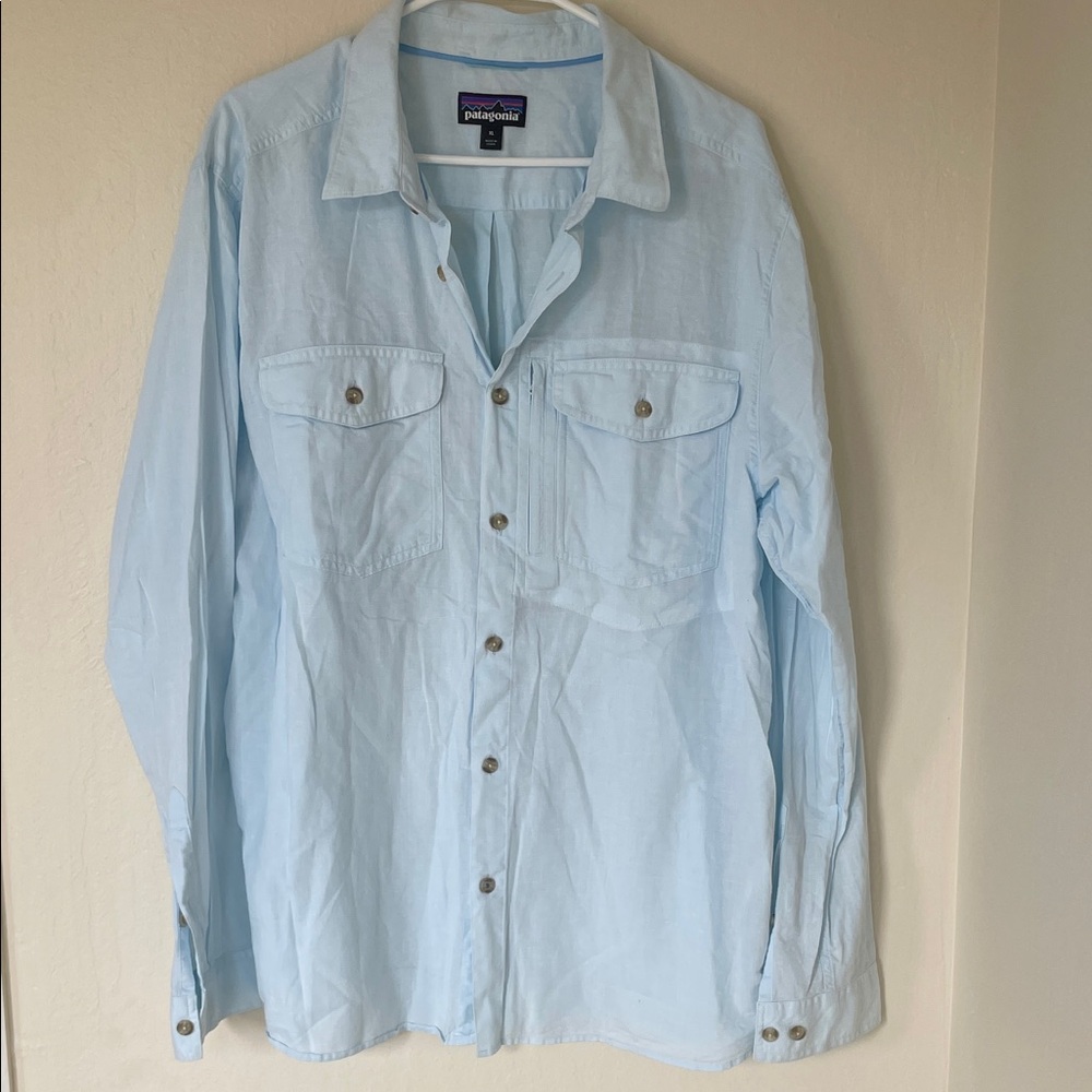 Patagonia Men's Sky Blue Button Down Shirt Size XL